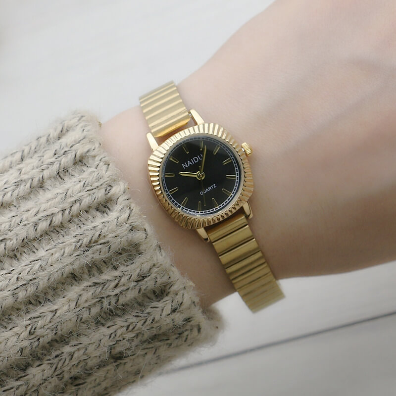 Luxurey new imported watch.gb.4