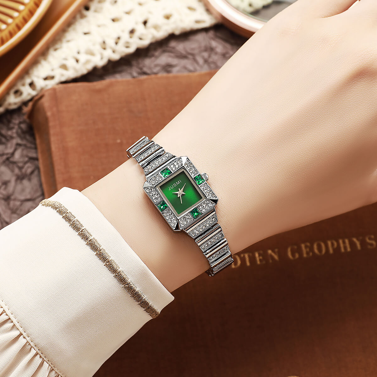 Gemstone Fashionablewatch.g.2