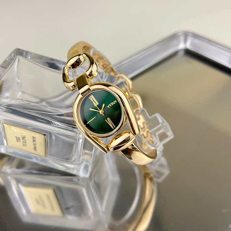 Retro button bracelet watch.gb.4