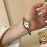 কোডঃ wL106gw; Bracelet oval shape watch - Image 3
