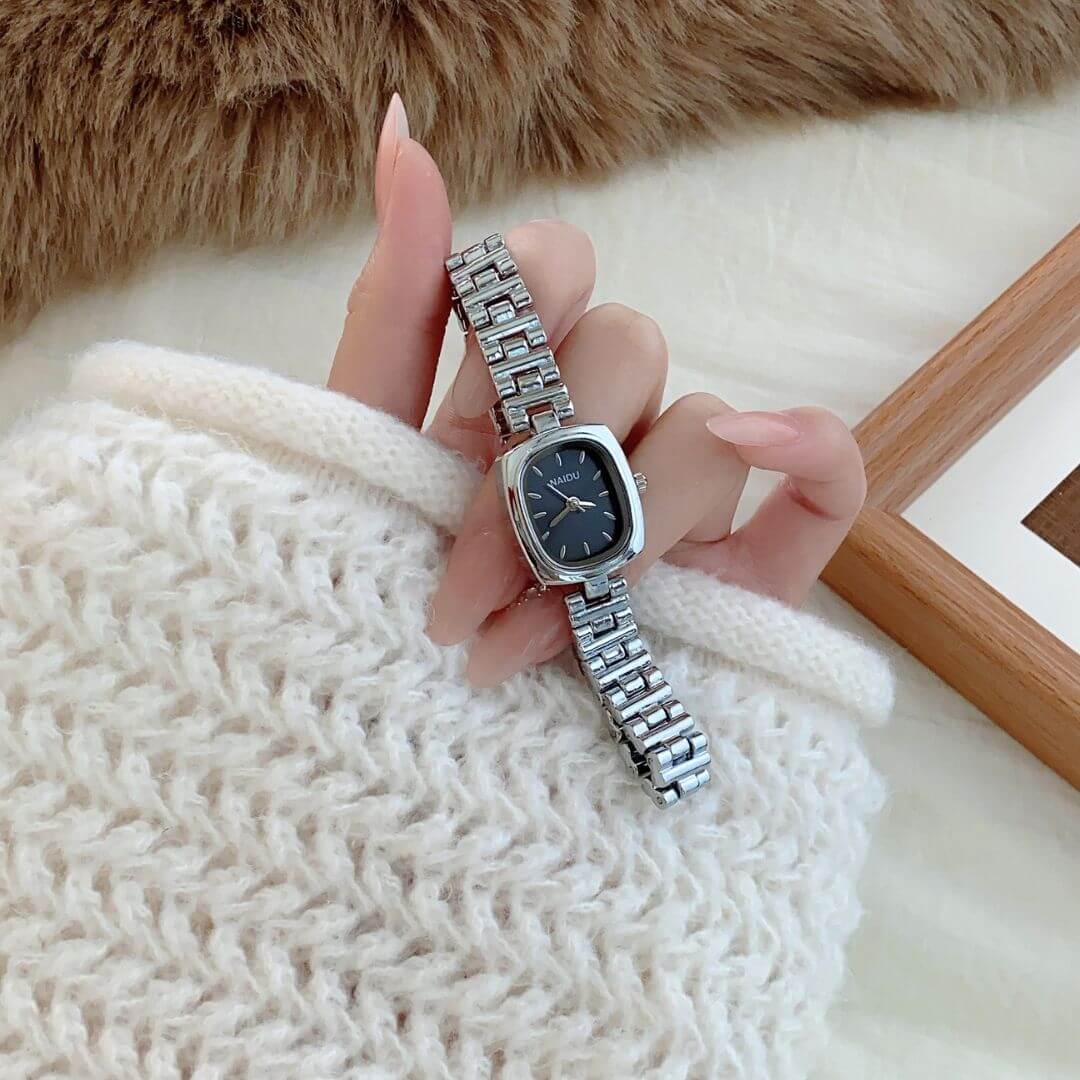 Popular Coco oval watch (1) কোডঃ WL108sb; Popular Coco oval watch - Image 1