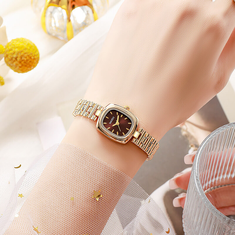 Popular Coco oval watch.gc (2) কোডঃ WL108gc; Popular Coco oval watch - Image 1