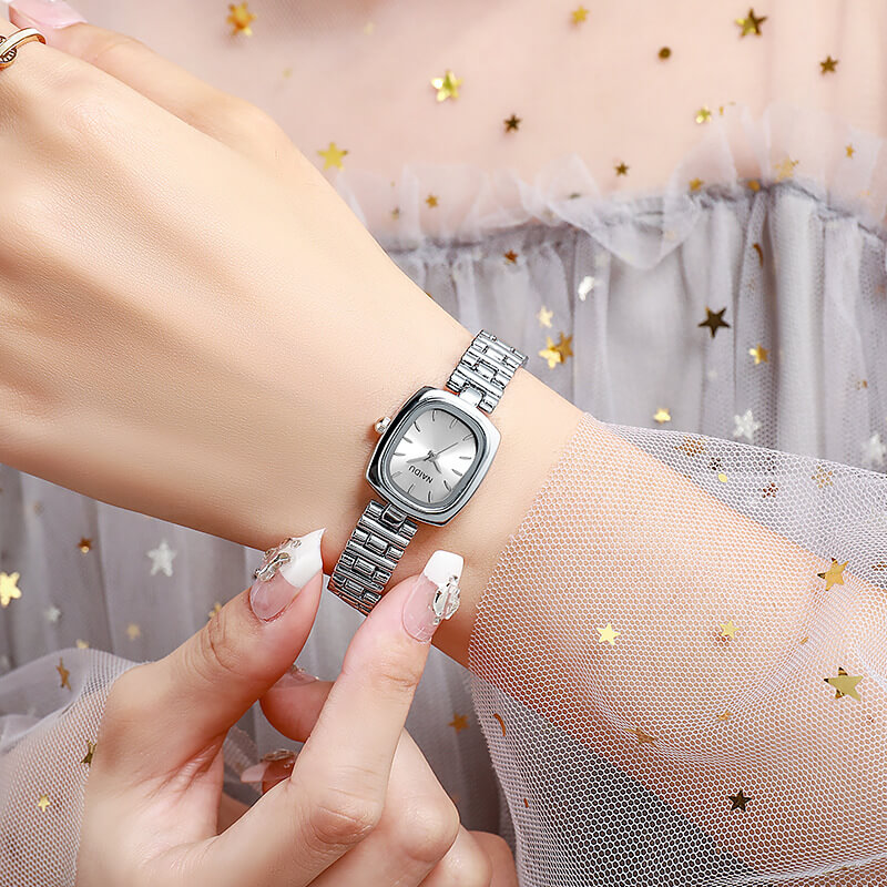 Popular Coco oval watch.sw (1) কোডঃ WL108sw; Popular Coco oval watch - Image 1